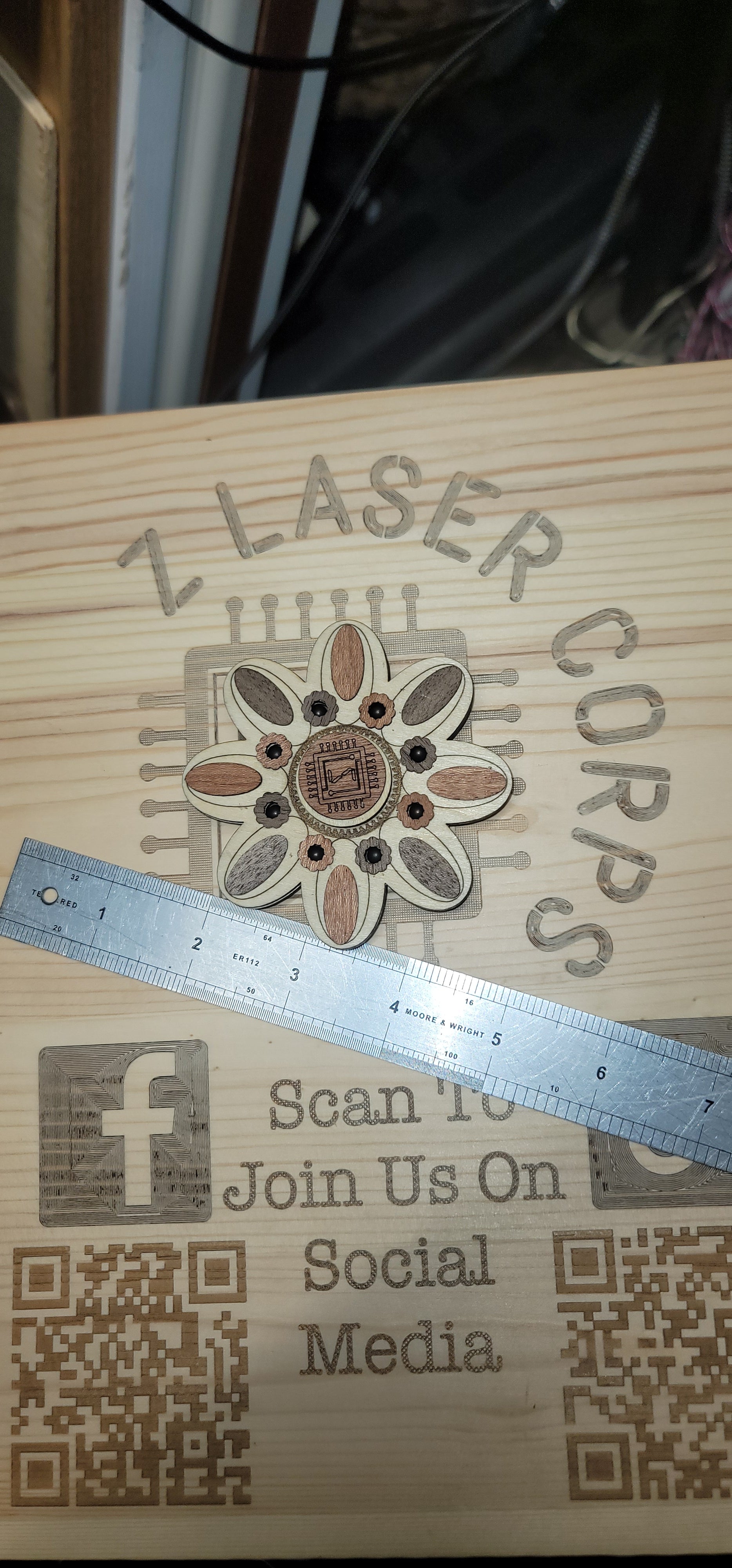 Flower Tile Wooden Fidget Spinner